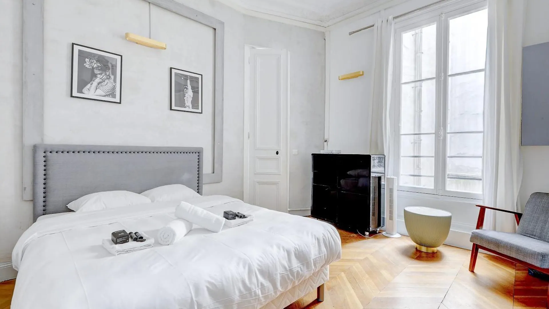 Apartment L'Elegance Parisienne Au Coeur Des Champs-Elysees